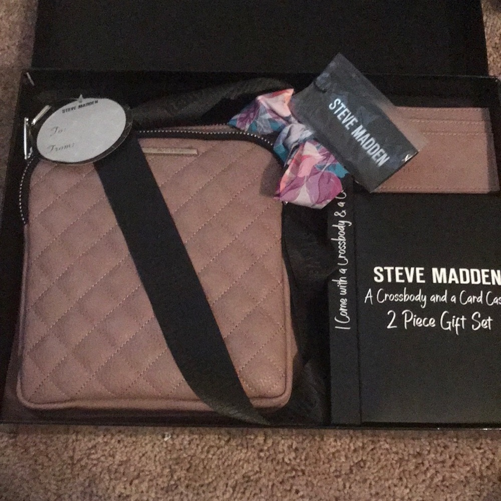 NIB - Steve Madden Mauve Crossbody Bag & Card Case